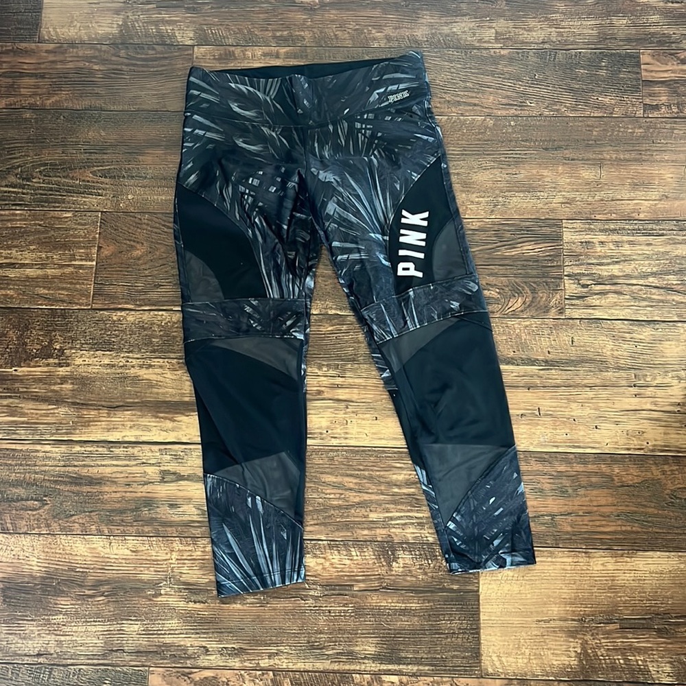 Pink ultimate capri leggings